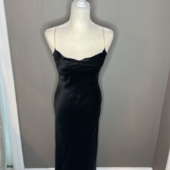 Hugo Buscati Collection maxi Silk Dress with gold chain detail size 4 - Picture 3 of 6
